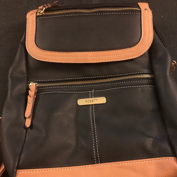 what is considered a large backpack